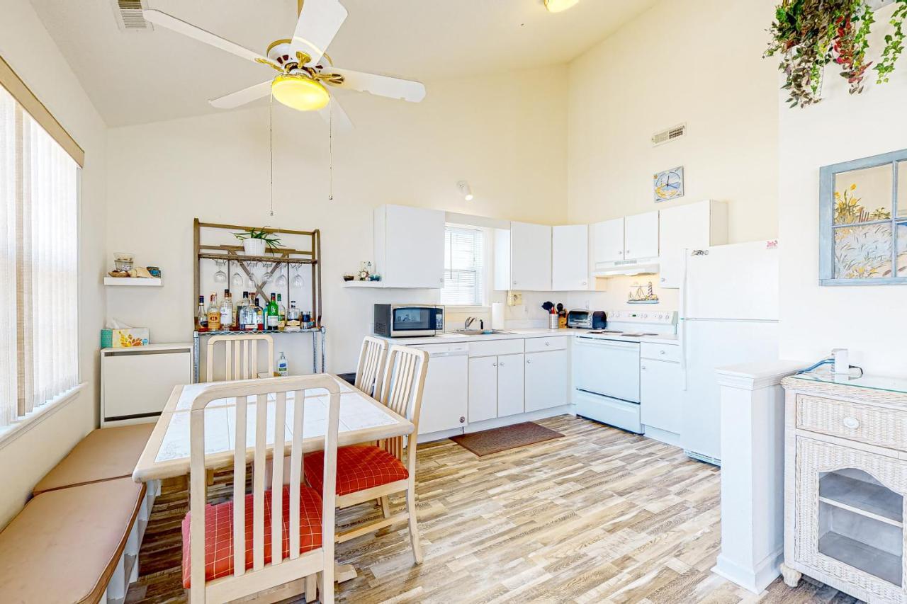 Dolphin Bay I Apartment Ocean City Bagian luar foto